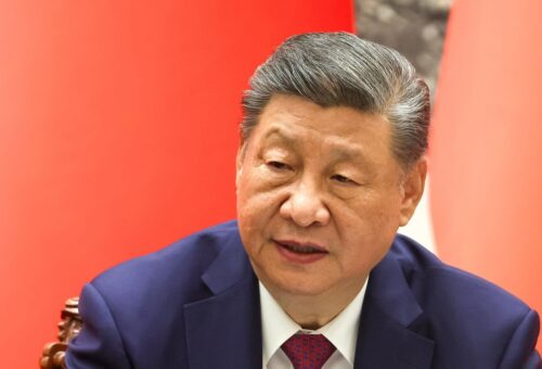 China Ingin Pimpin Tata Kelola AI Dunia, Kritik Pembatasan Teknologi AS