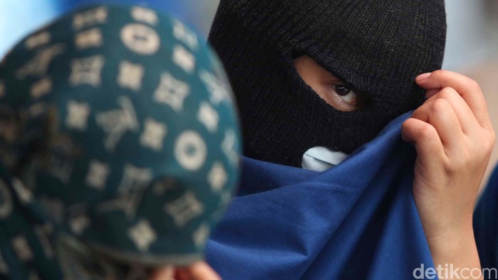 Bang Jago Bersajam Viral Bikin Onar di Warung Jamu Bogor Ditangkap