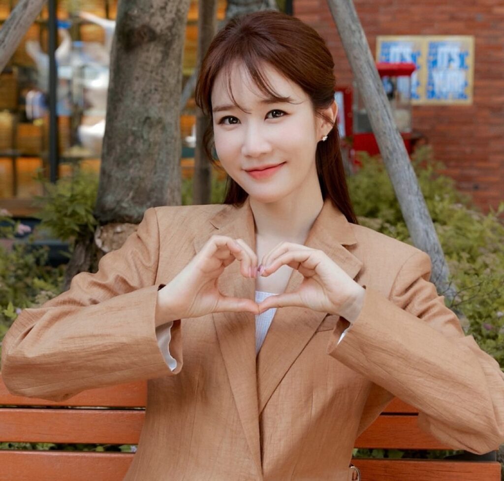 Viral! Aktris Cantik Yoo In-na Ternyata Jadi Pengisi Suara GPS di Korea Selatan
